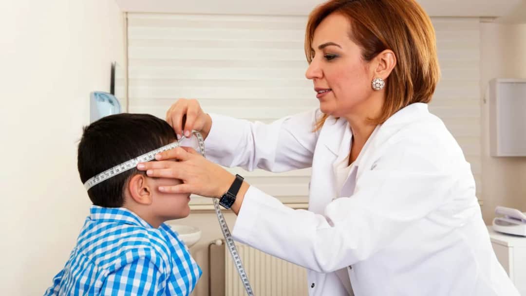 Neurolog co bada: Co powinieneś wiedzieć przed wizytą u specjalisty