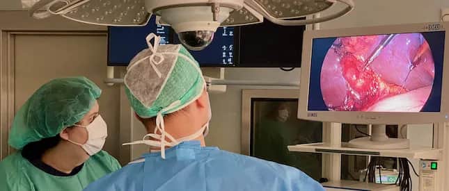 Gdzie usunąć woreczek żółciowy na nfz? Sprawdź dostępne kliniki i procedury