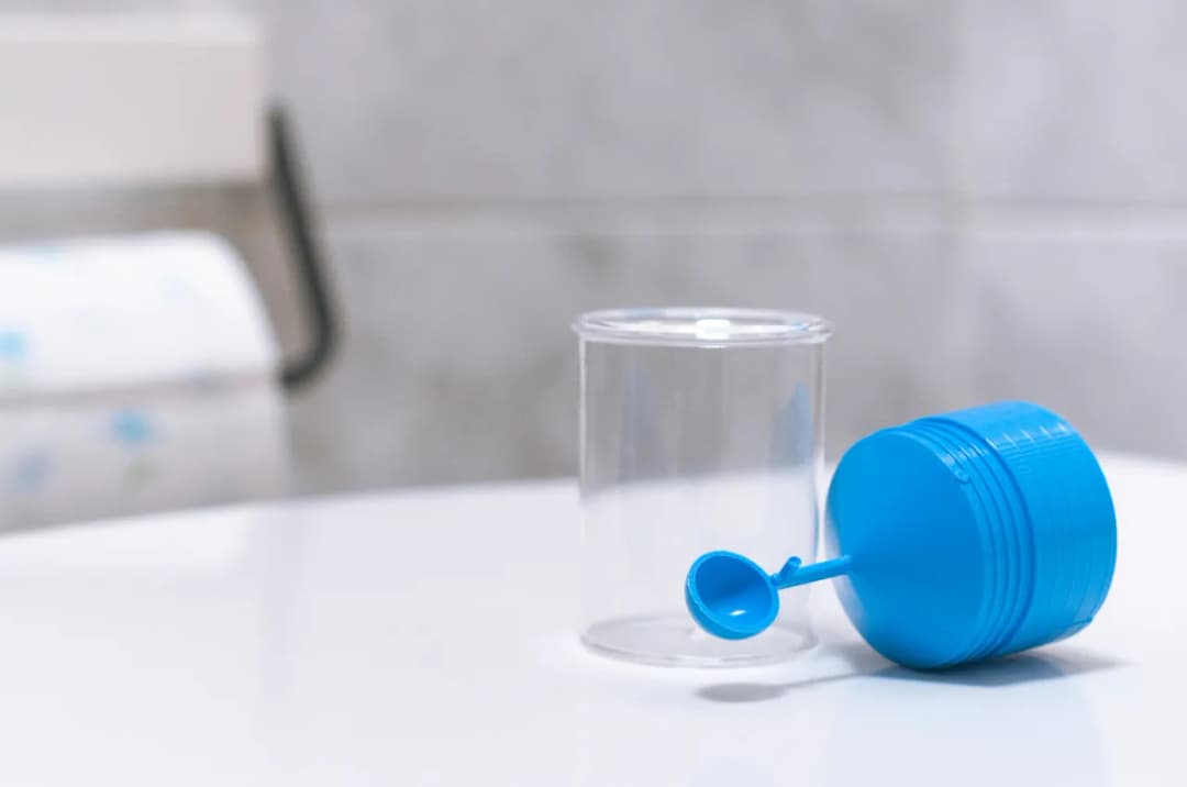 Kiedy pobrać kał do badania krwi utajonej, by uniknąć błędów?